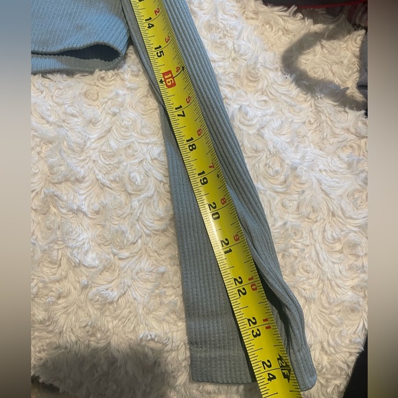 Dynamic Workout Brand Long Sleeve Cropped Top OSFM S-XL Very Stretchy Streetwear - Picture 4 of 4